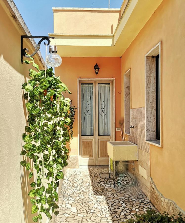 La Casina Di Vanni - Casa Vacanza Nel Cuore Del Salento Arnesano Extérieur photo