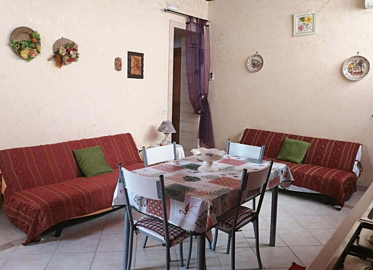 La Casina Di Vanni - Casa Vacanza Nel Cuore Del Salento Arnesano Extérieur photo